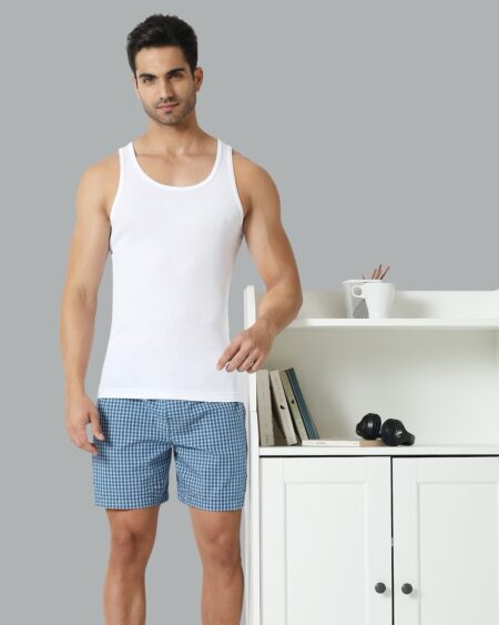 VAN HEUSEN MEN WHITE SOLID ANTI BACTERIAL MOISTURE WICKING VEST